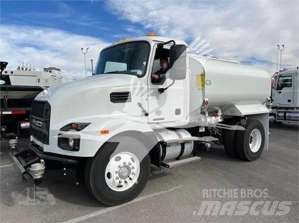 Mack MD7 Kamioni cisterne