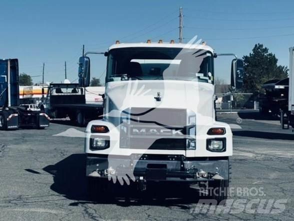 Mack MD7 Kamioni cisterne