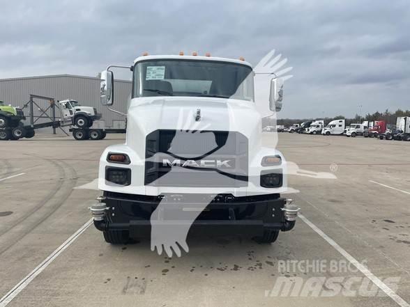 Mack MD7 Kamioni cisterne
