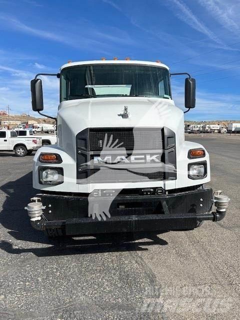 Mack MD7 Kamioni cisterne