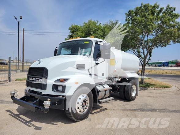 Mack MD7 Kamioni cisterne
