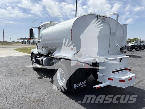 Mack MD7 Kamioni cisterne
