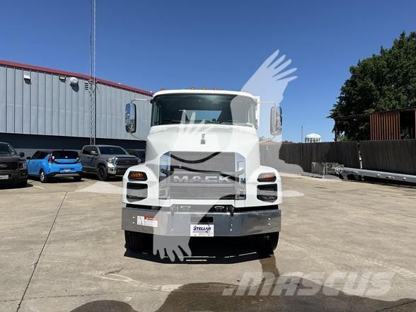 Mack MD7 Građevinarstvo – ostalo