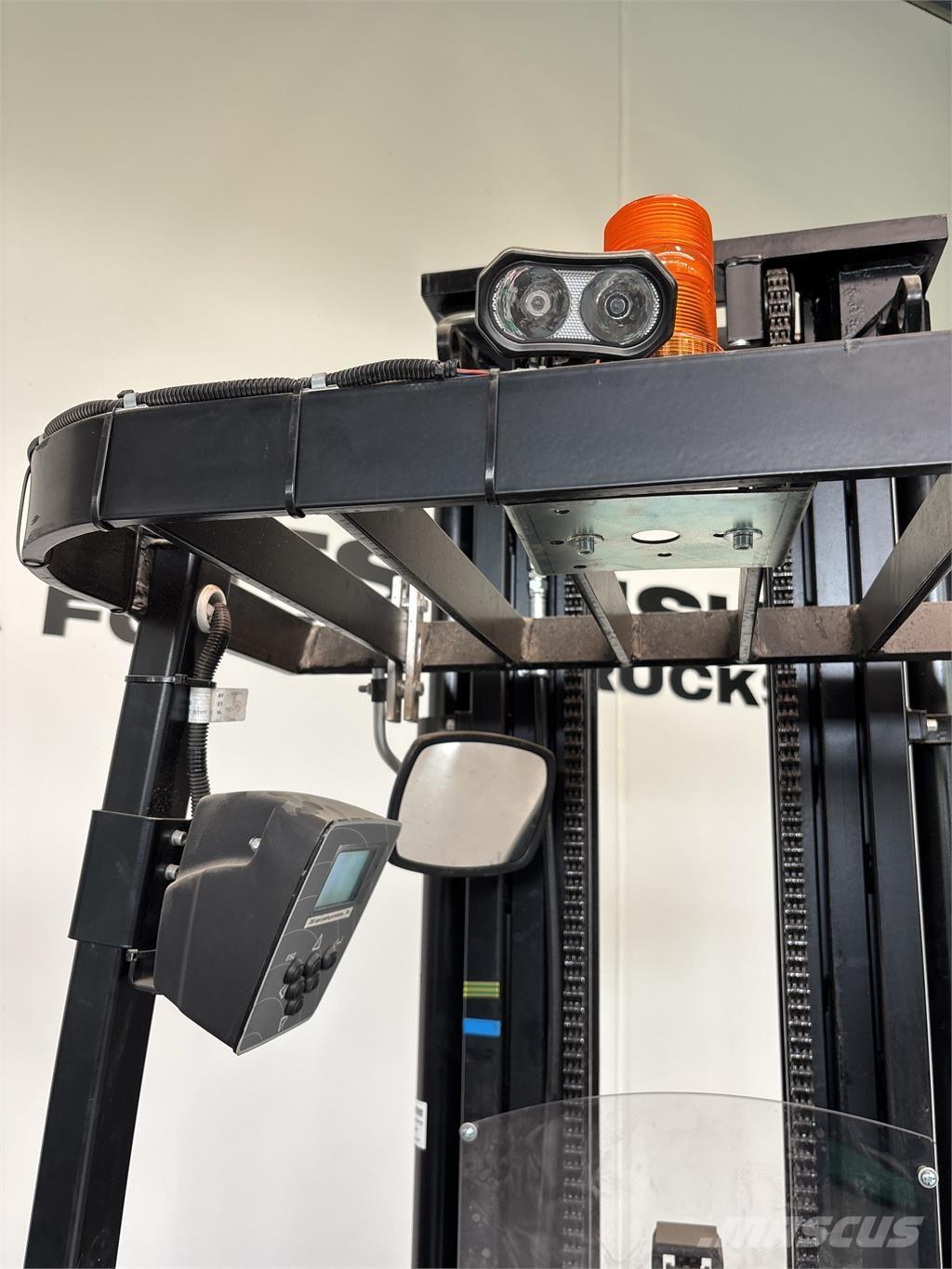 Mitsubishi SBR16N Samopogonski ručni viličari