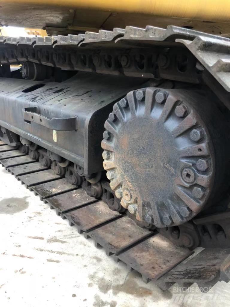CAT 323 D Bageri gusjeničari