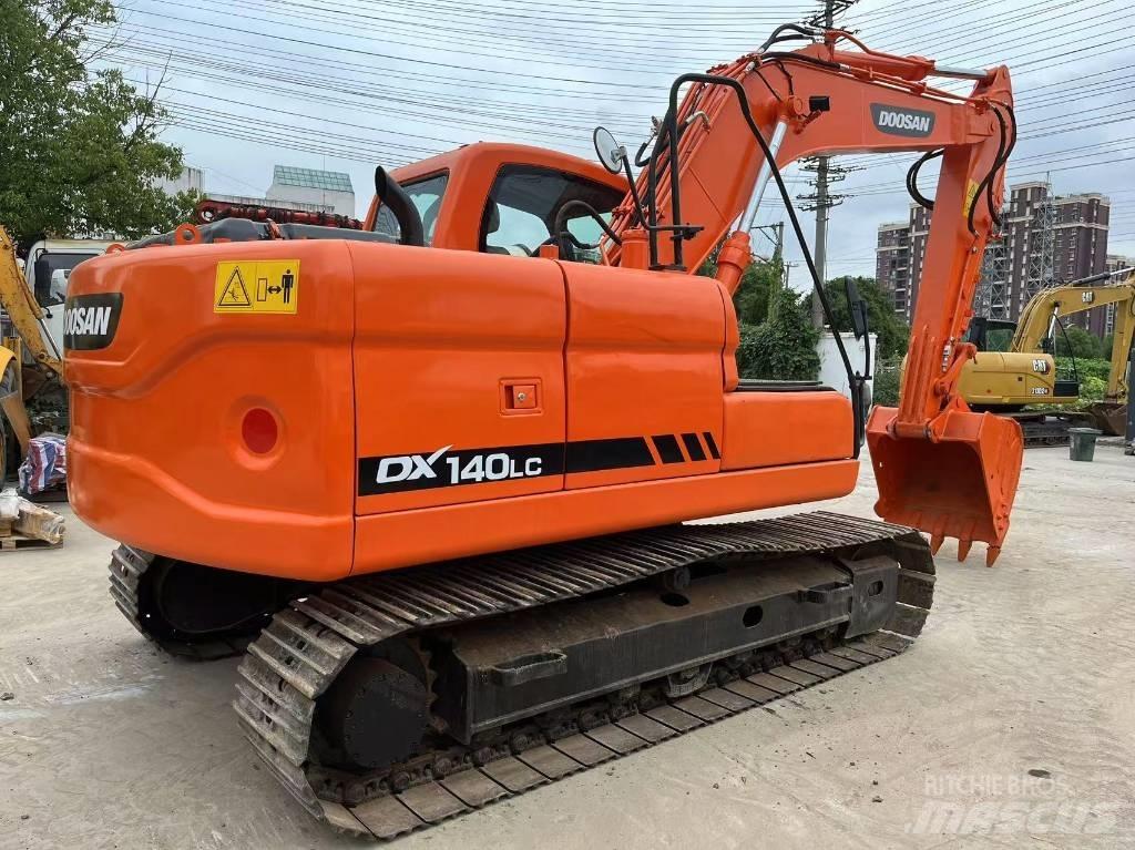 Doosan DX 140 Bageri gusjeničari