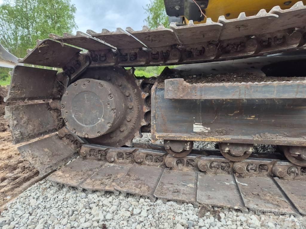 Komatsu PC138US-11E0 Bageri gusjeničari