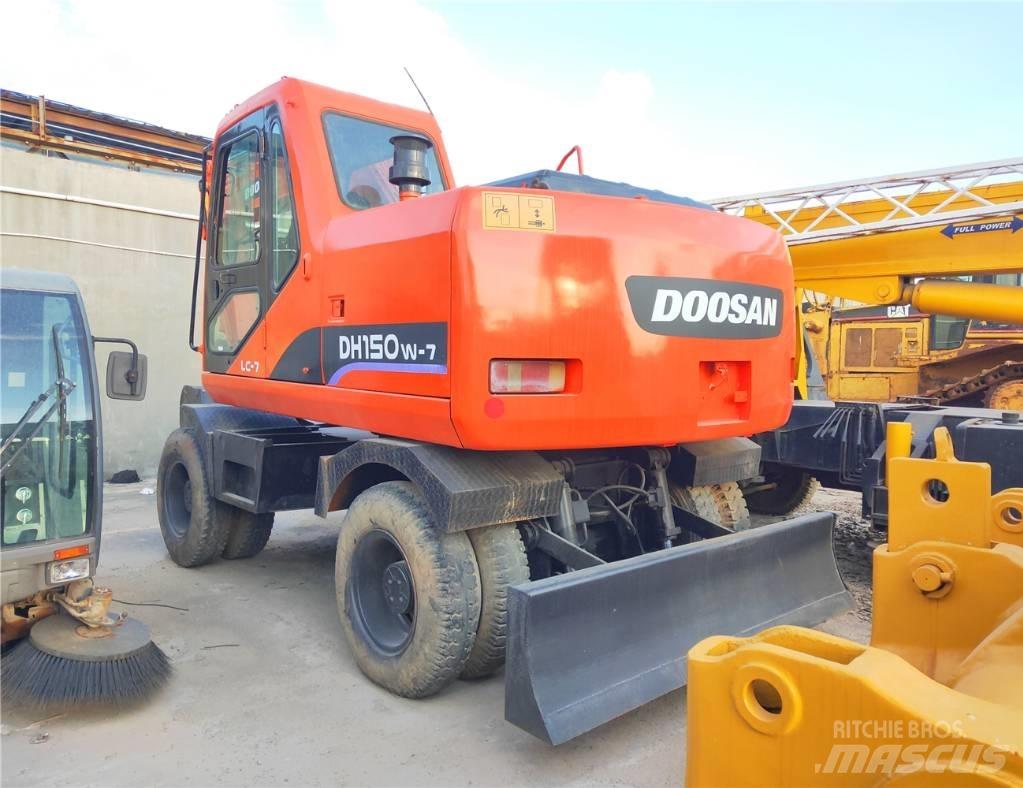 Doosan DH150W Bageri na kotačima