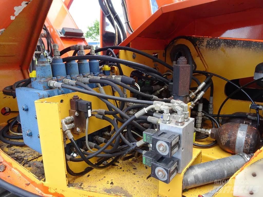 Mecalac 12MXT Bageri na kotačima