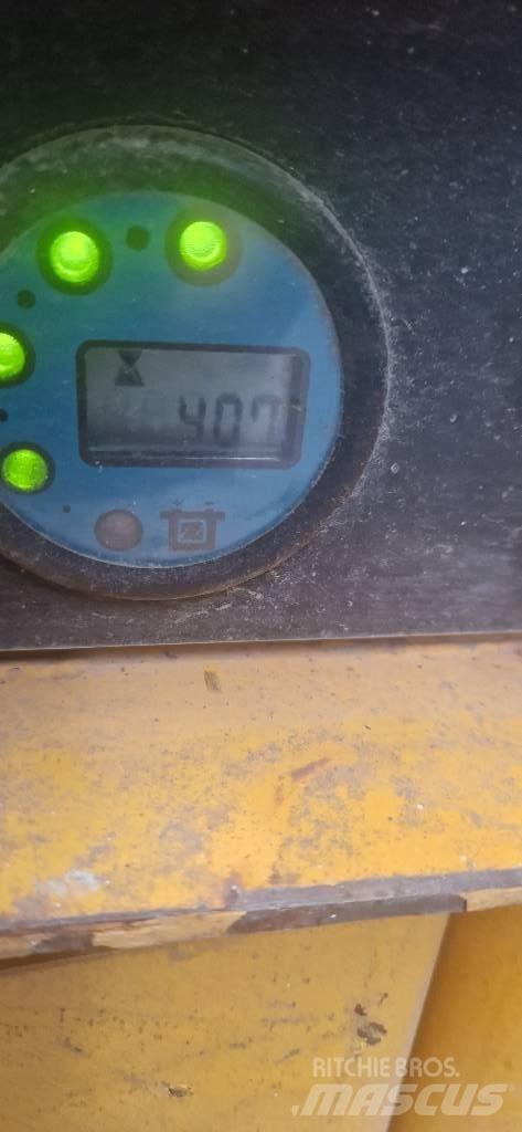 Haulotte Compact 8 Škaraste platforme