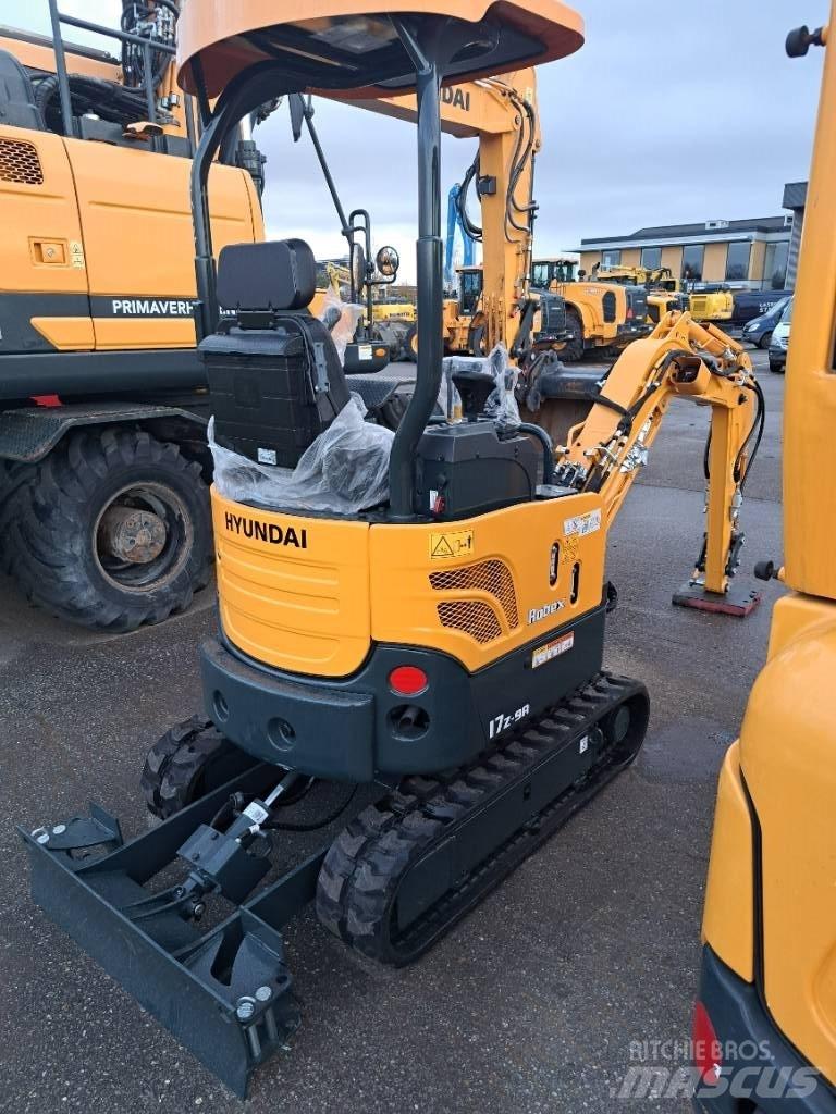 Hyundai R17Z-9AK Mini bageri <7t