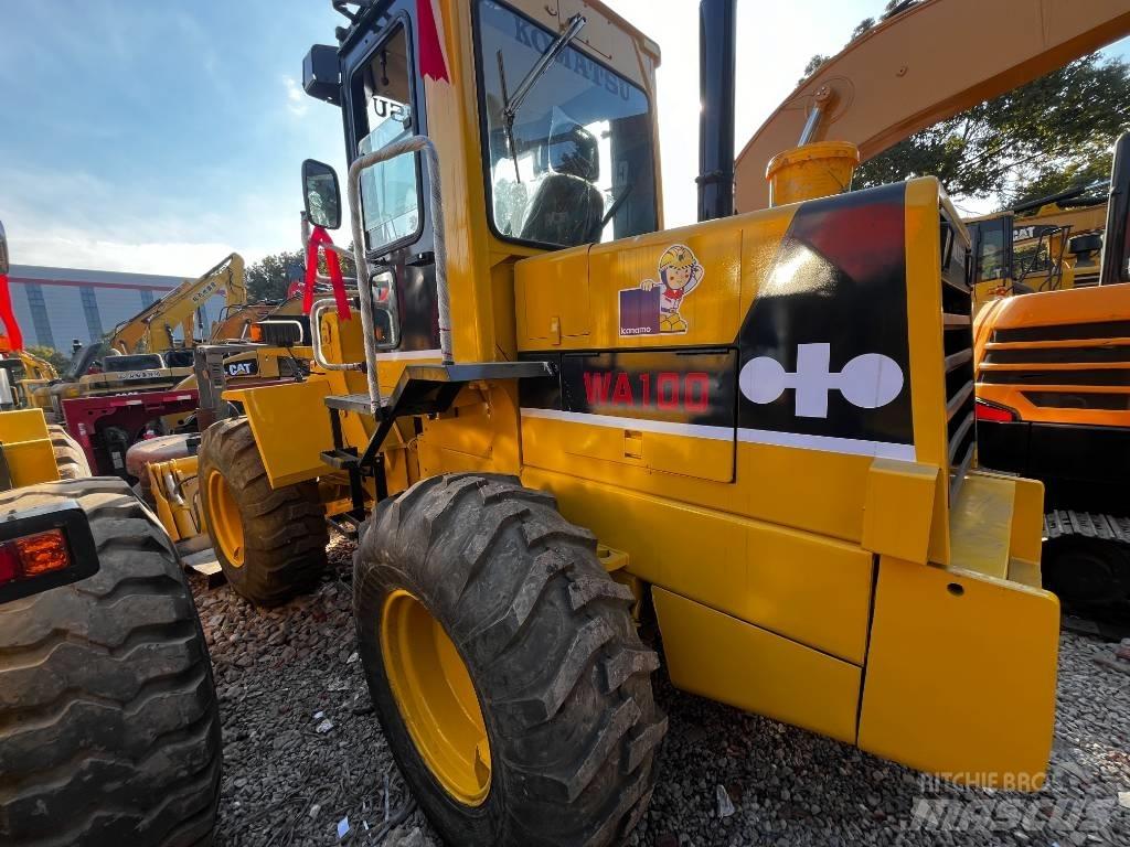 Komatsu WA100 Utovarivači na kotačima