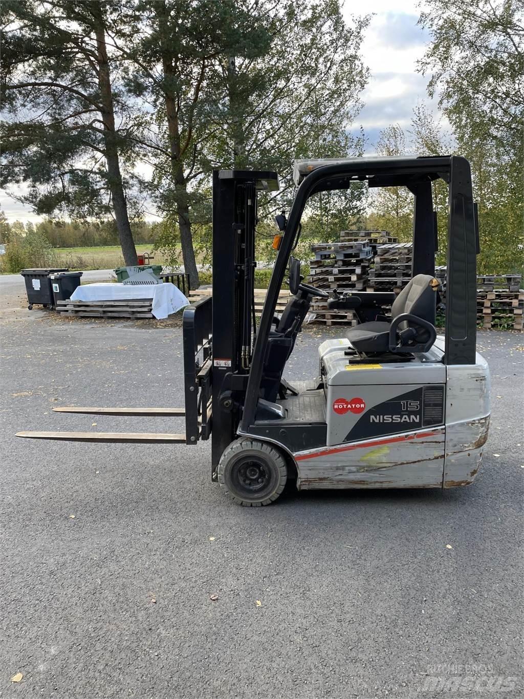 Nissan 15 Električni viličari