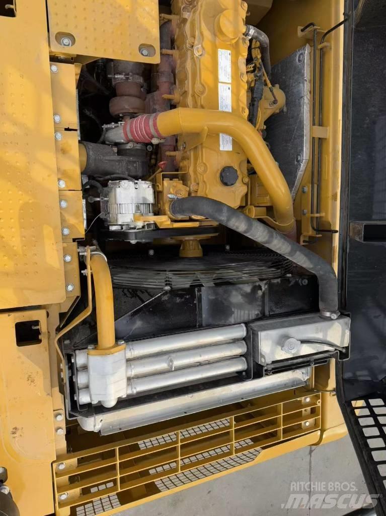 CAT 330d2 Bageri gusjeničari