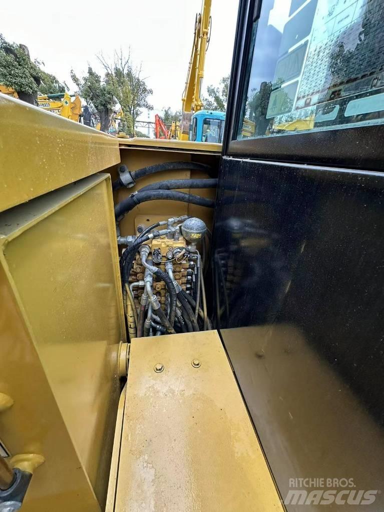 CAT 305.5E2 Bageri gusjeničari
