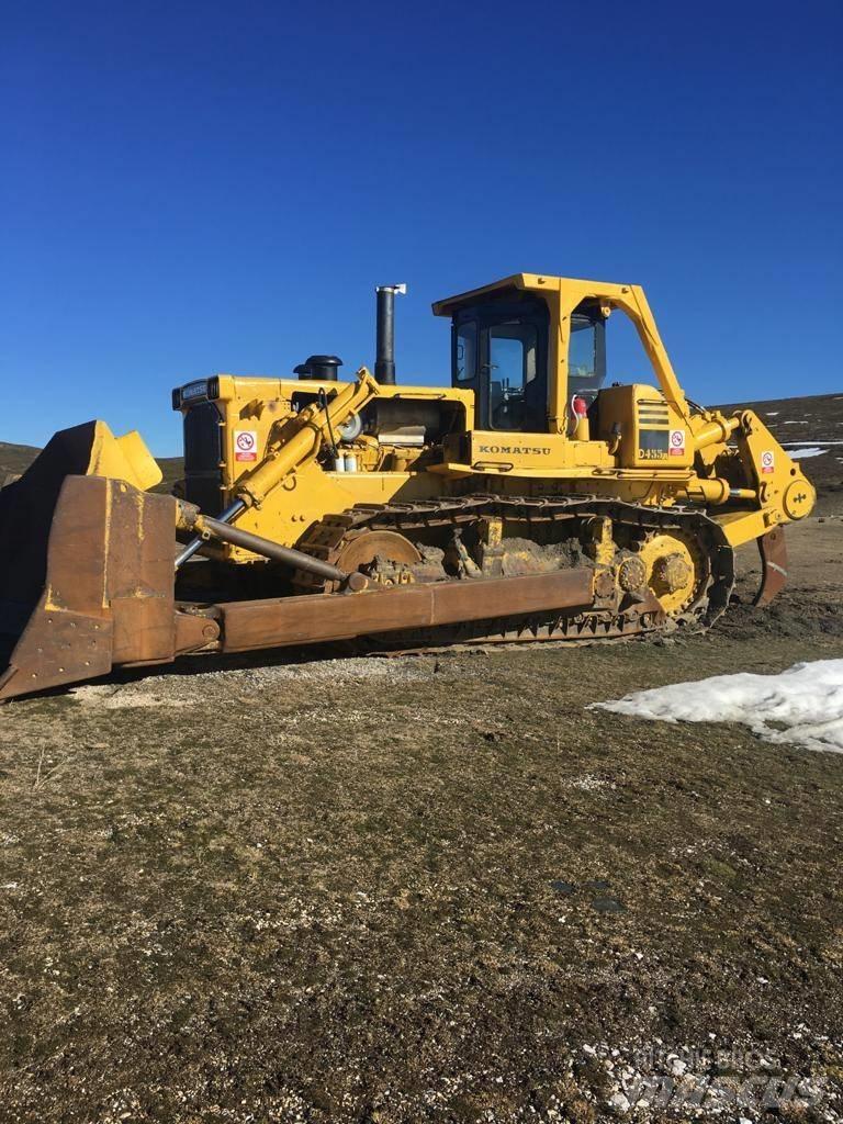 Komatsu 455 Buldožeri gusjeničari