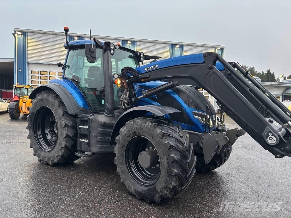 Valtra T 235 Direct Traktori