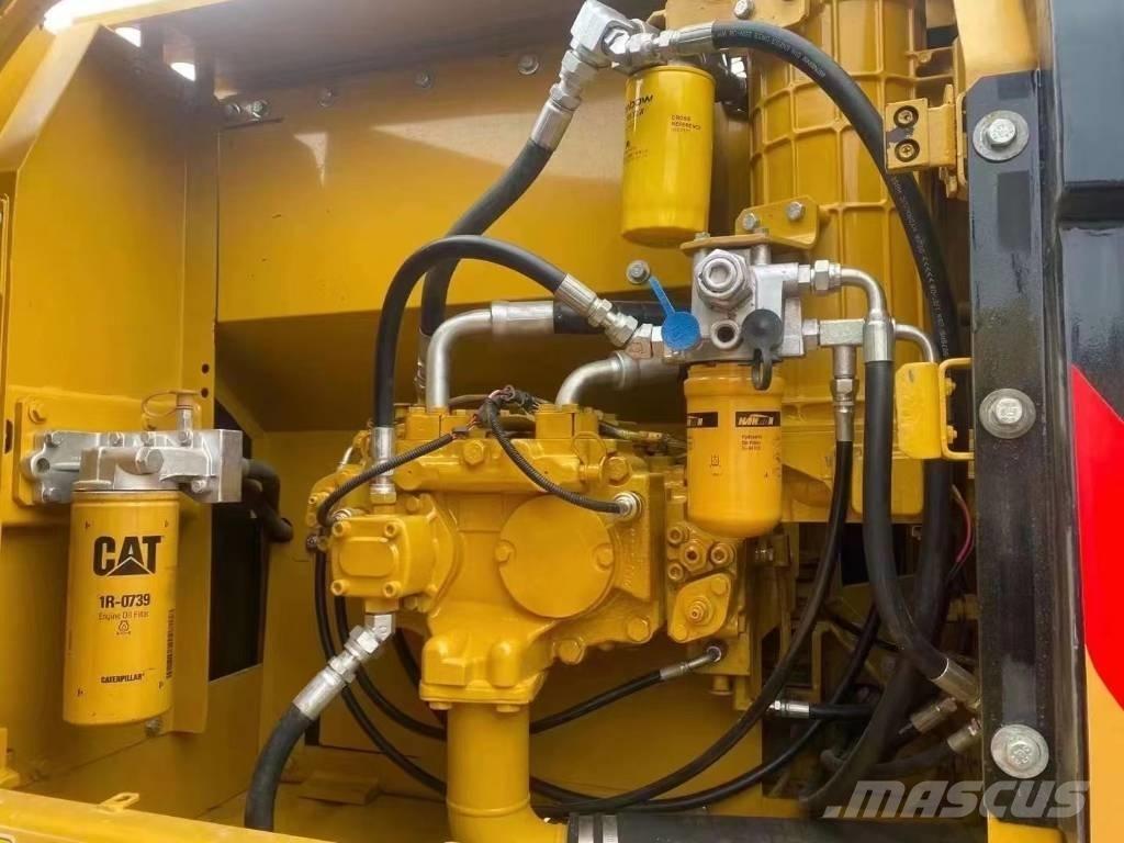 CAT 320d Bageri gusjeničari