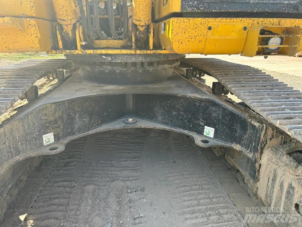 Komatsu PC 210 NLC-8 Bageri gusjeničari
