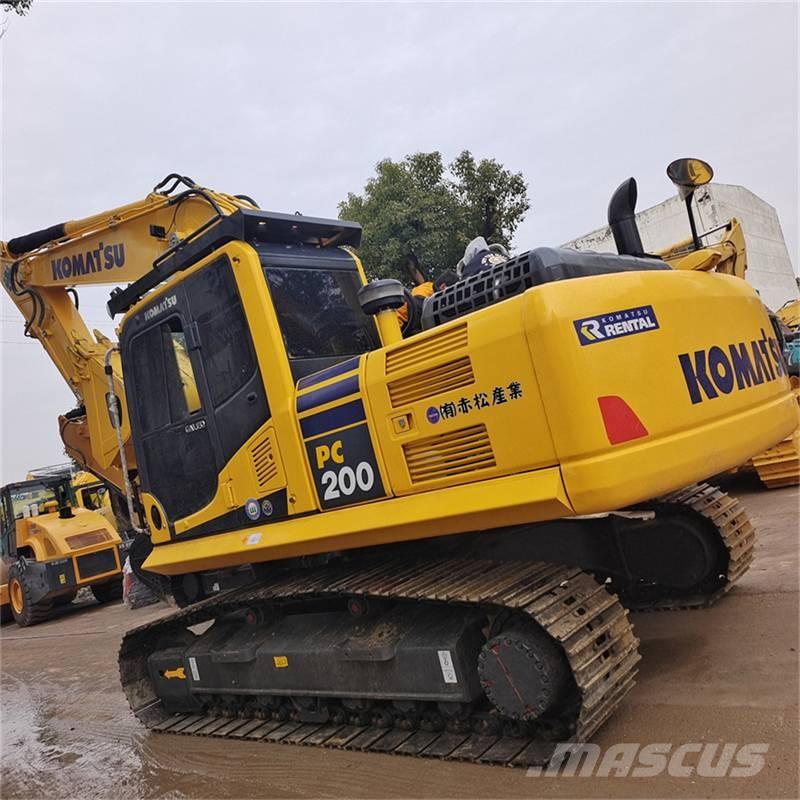 Komatsu PC200-7 Bageri gusjeničari