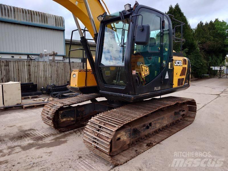 JCB JS 130 LC Bageri gusjeničari