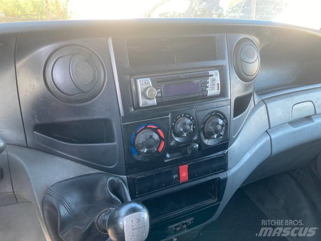 Iveco 35S Dostavna vozila / kombiji