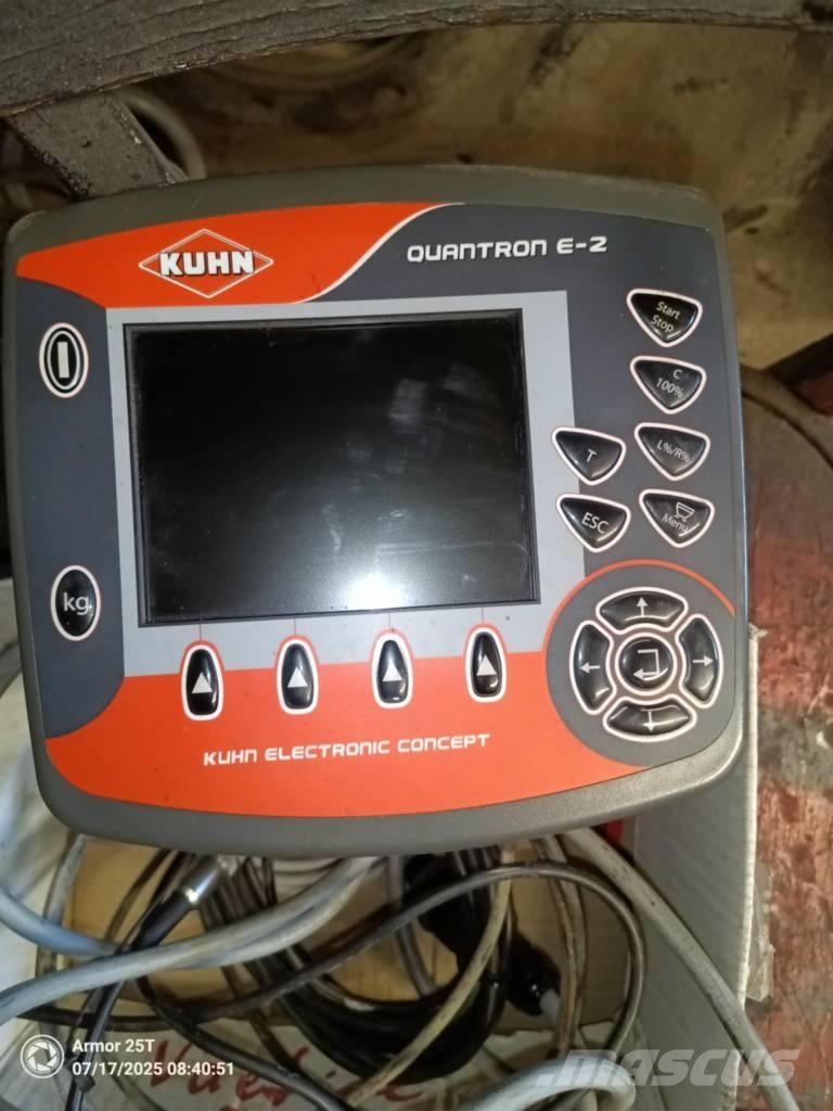 Kuhn AXIS 20.1W Rasipači mineralnog  gnojiva
