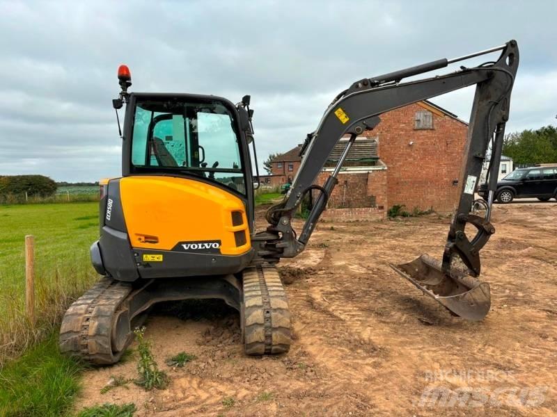 Volvo EC 50 D Mini bageri <7t