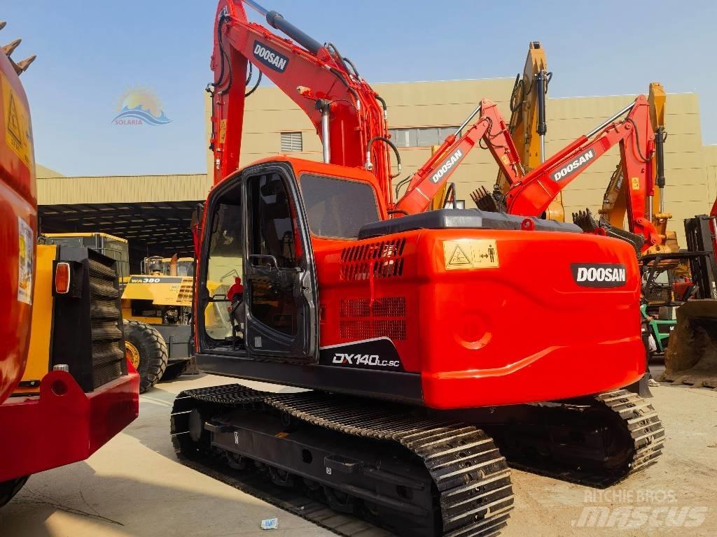 Doosan DX 140 LC Bageri gusjeničari