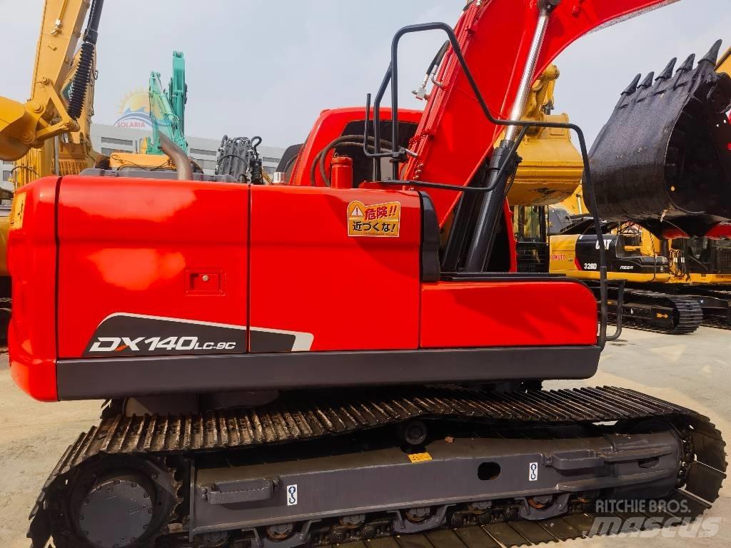 Doosan DX 140 LC Bageri gusjeničari