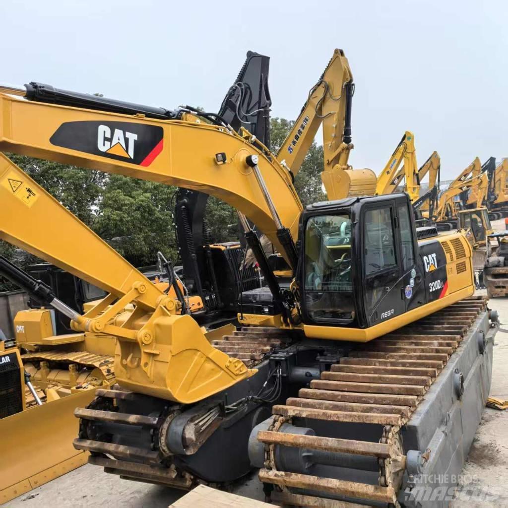 CAT 320 D Amfibijski bageri