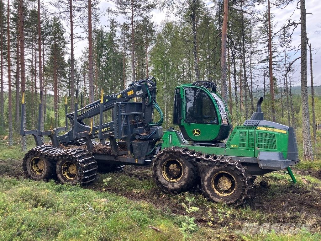 John Deere 1210G Forvarderi