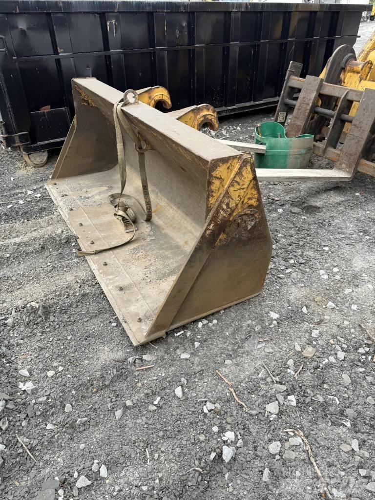 CAT 450 F Utovarni rovokopači