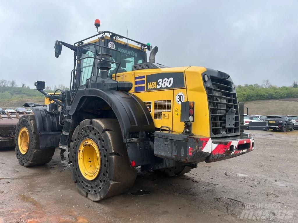 Komatsu WA380-8E0 Utovarivači na kotačima