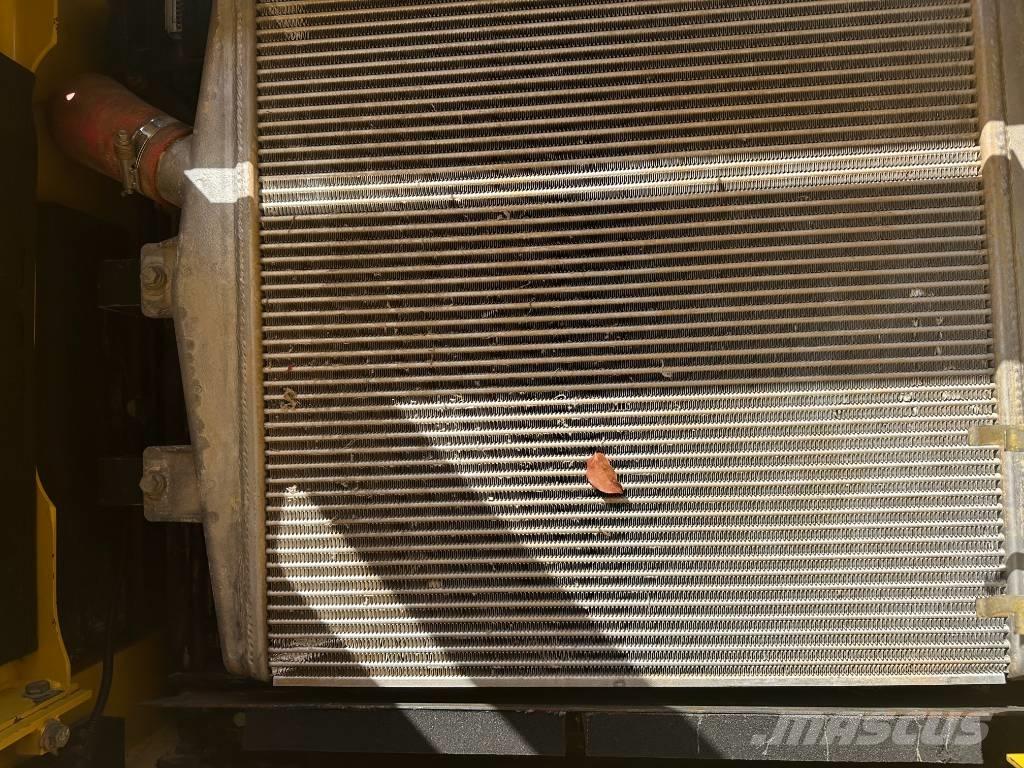 Komatsu PC 400-8 Bageri gusjeničari