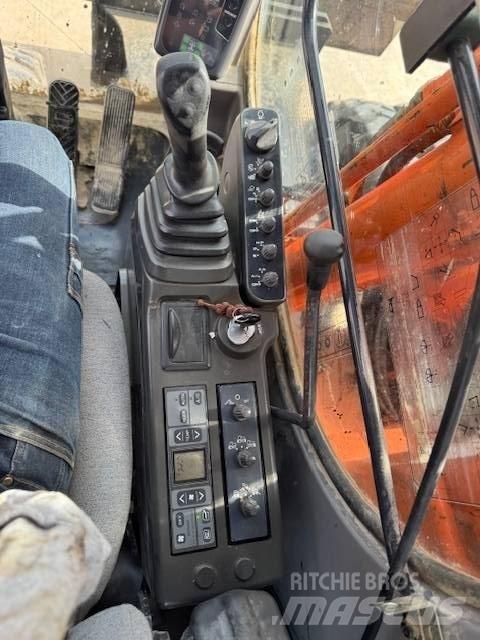 Hitachi ZX 160 W Bageri na kotačima