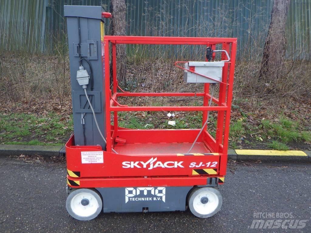 SkyJack SJ12 Vertikalne radne podizne platforme