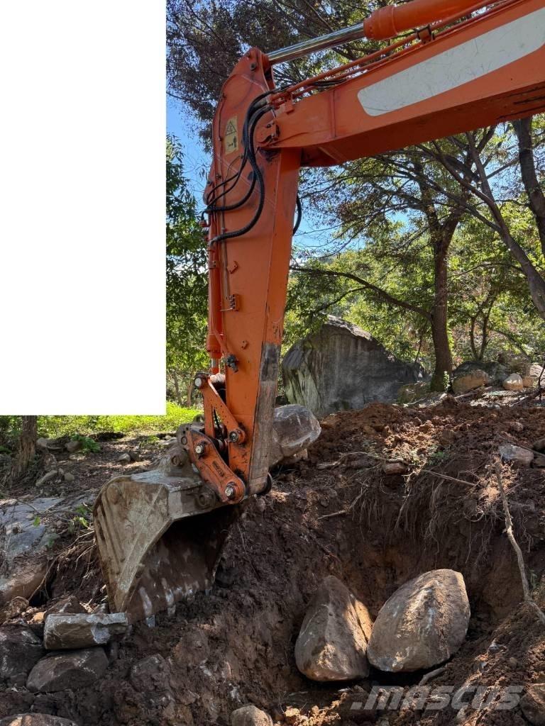 Doosan DX 220 LCA Bageri gusjeničari