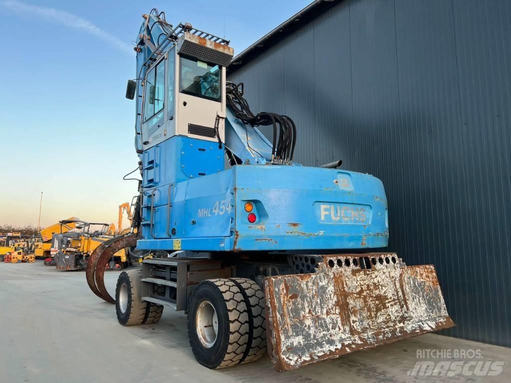 Fuchs MHL 454 Bageri za manipuliranje materijalom / otpadom
