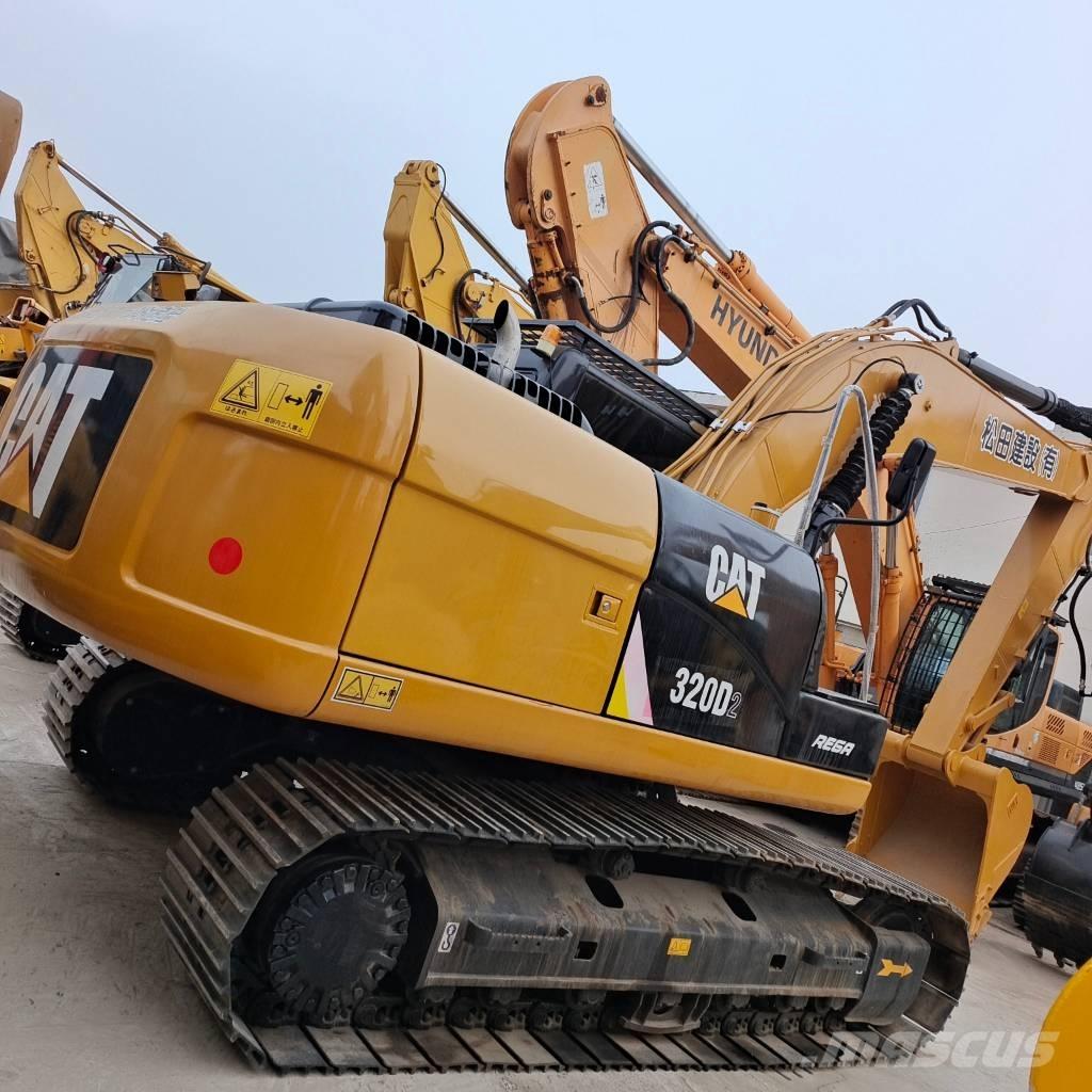 CAT 320 D2L Bageri gusjeničari