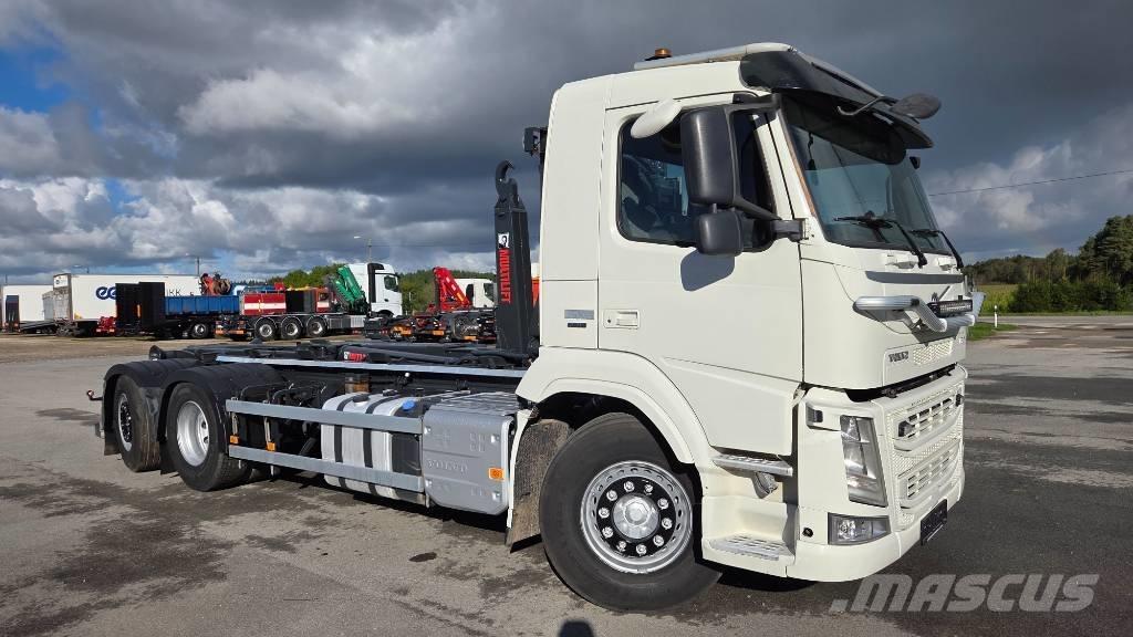 Volvo FM460 6X2*4 Rol kiper kamioni s kukama za dizanje