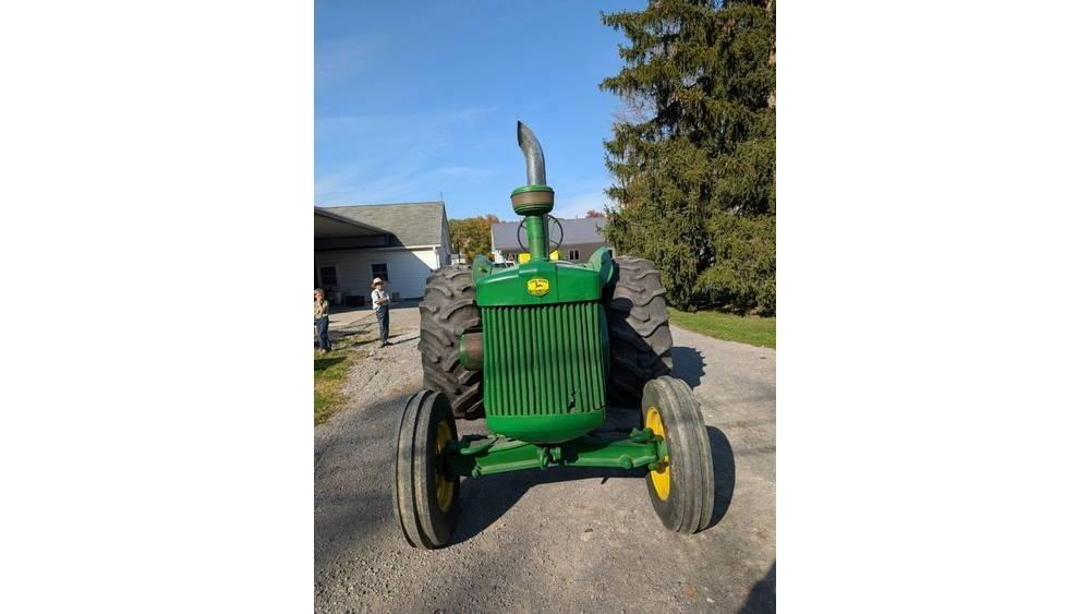 John Deere R Traktori