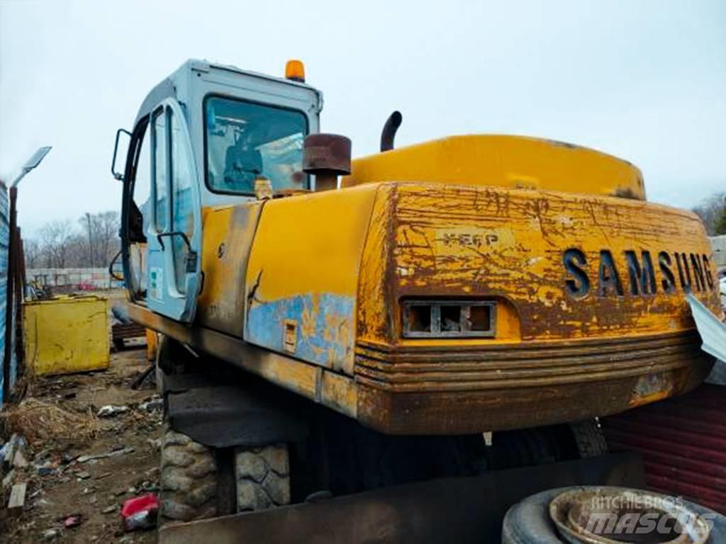 Samsung SE 210 Bageri gusjeničari