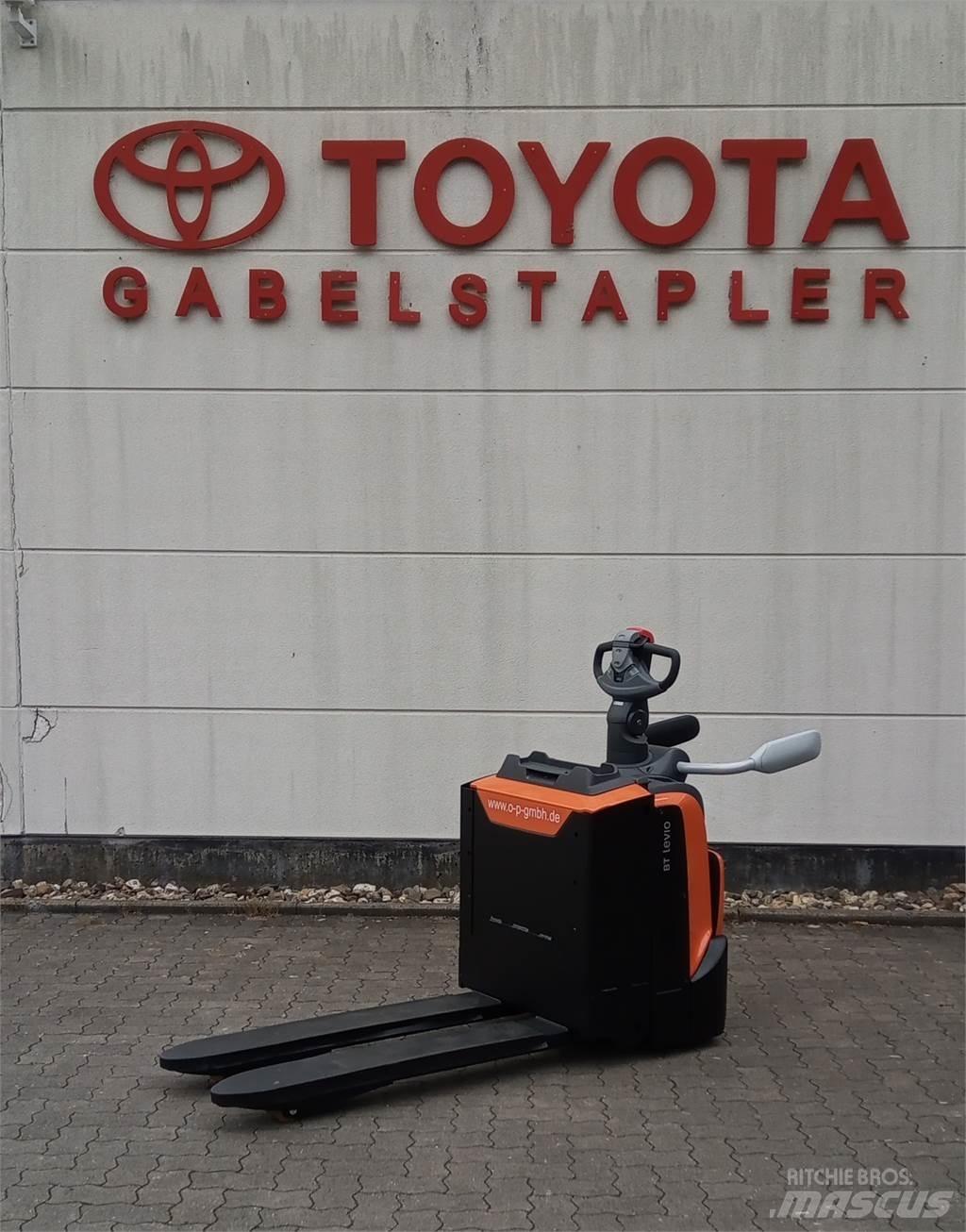 Toyota LPE200 Nisko podizni električni viličar