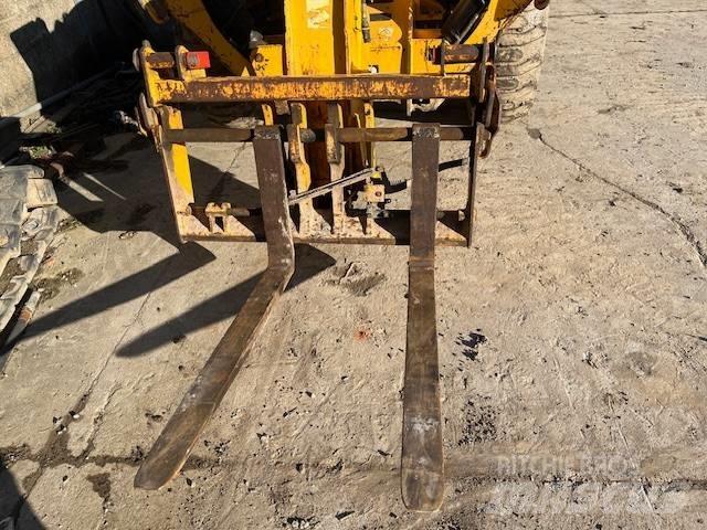 JCB 535-140 Teleskopski viličari