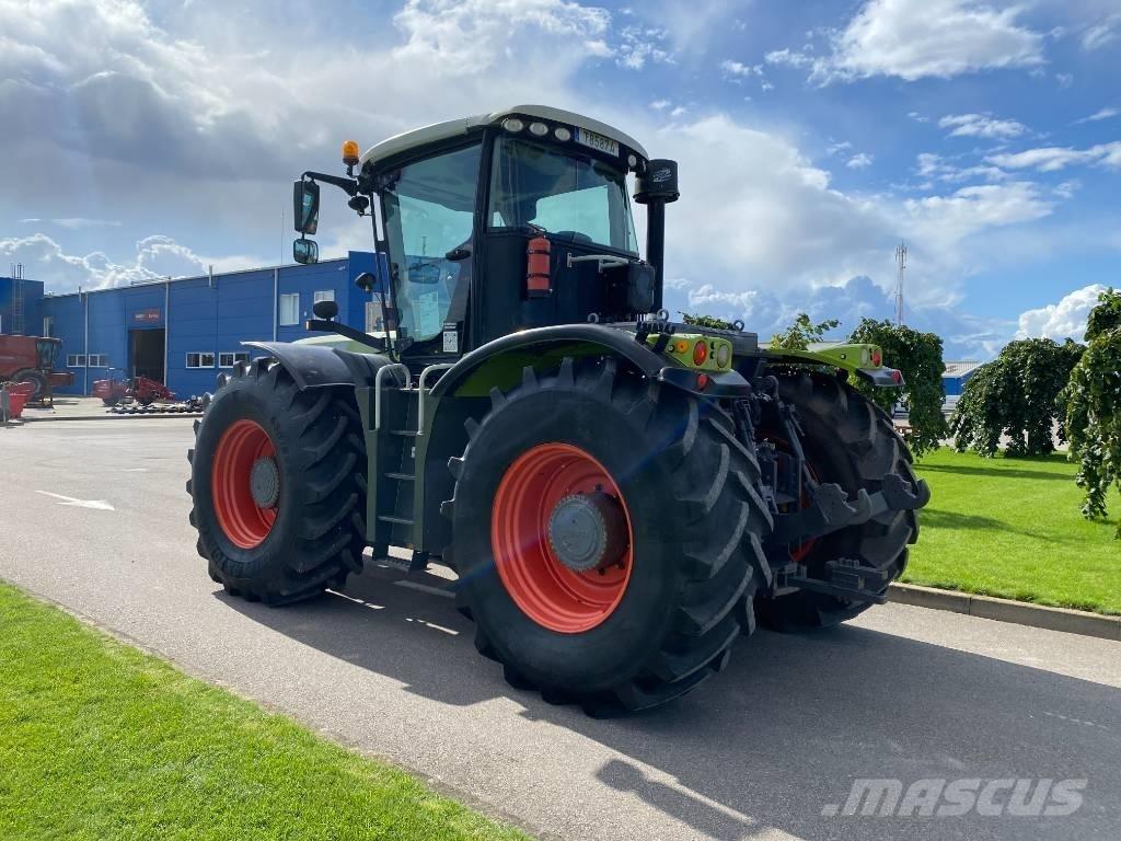 CLAAS Xerion 3800 Traktori