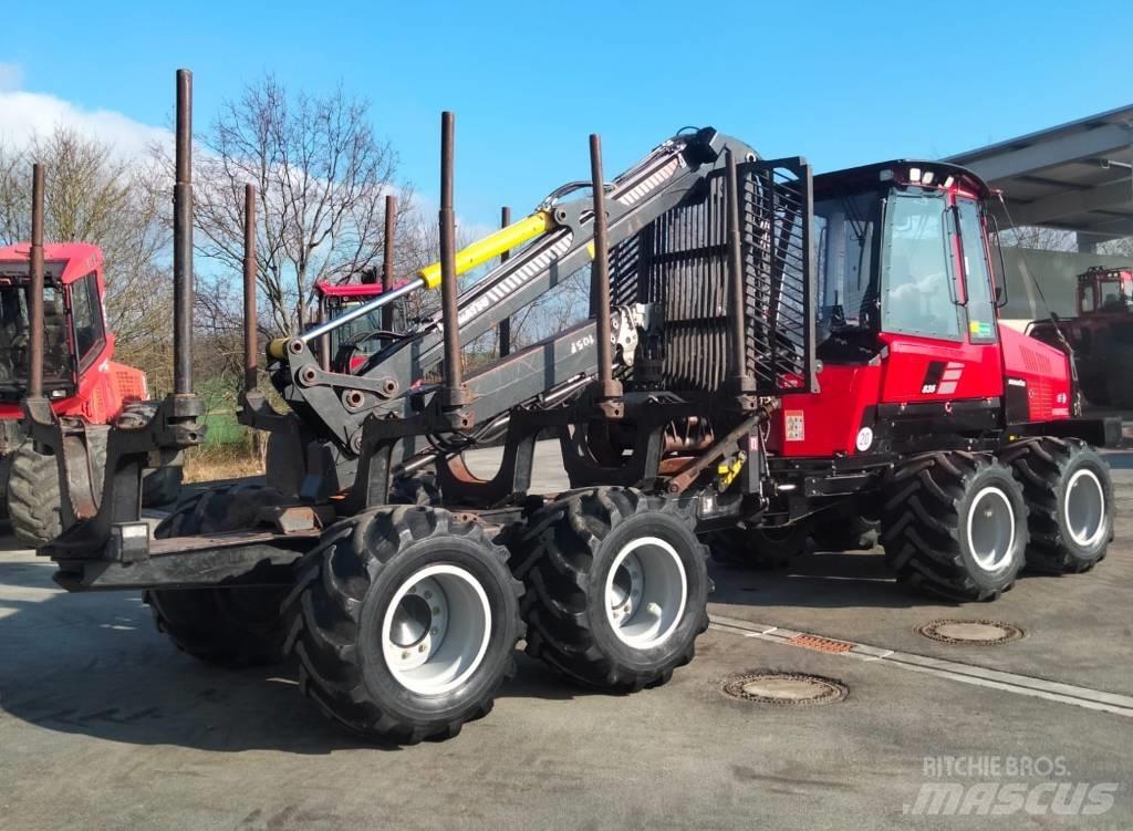 Komatsu 835 Forvarderi