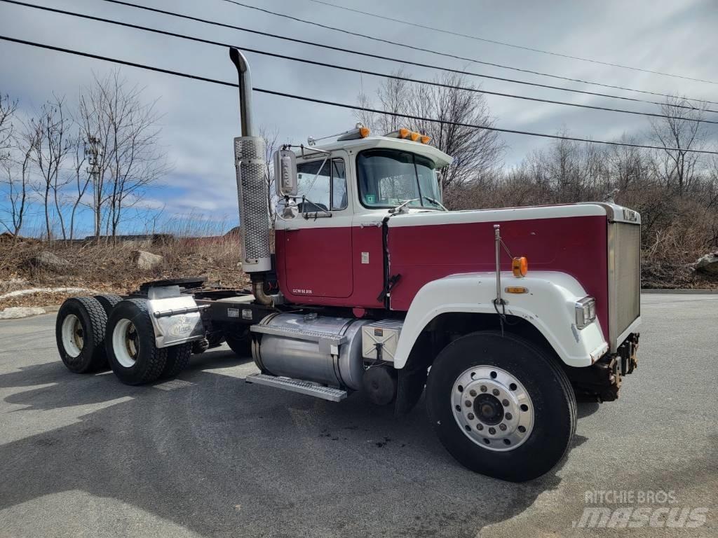 Mack RW613 Traktorske jedinice
