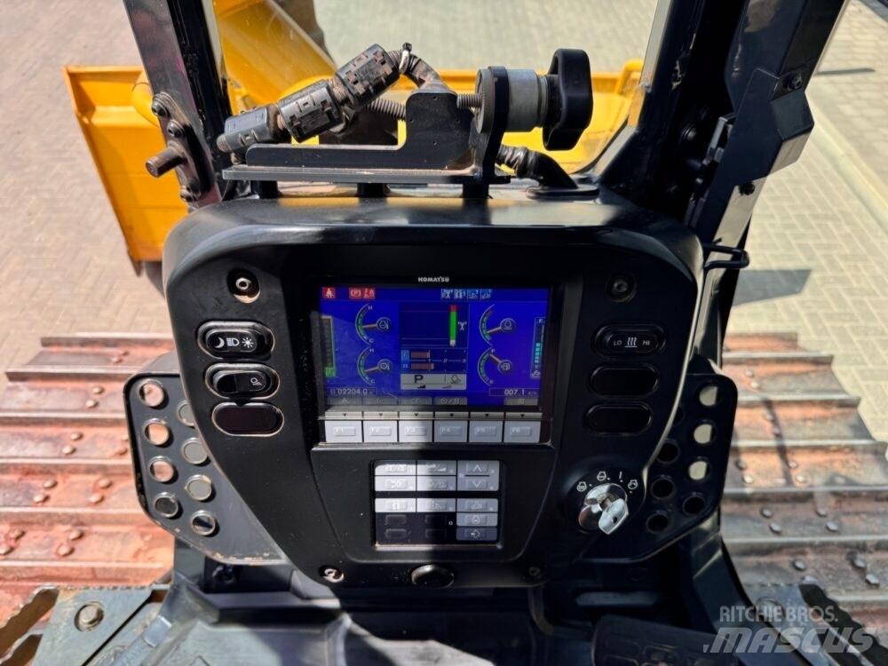 Komatsu D51PXi-24EO Buldožeri gusjeničari