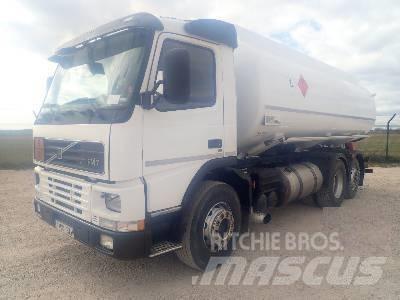 Volvo FM 7 6X2 Kamioni cisterne